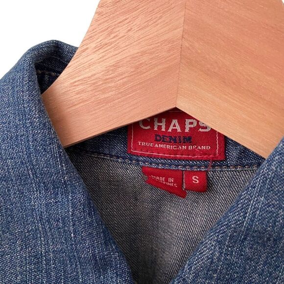 Vintage Chaps Front Button Long Sleeve Denim Shirt in Size Small - Picture 7 of 7